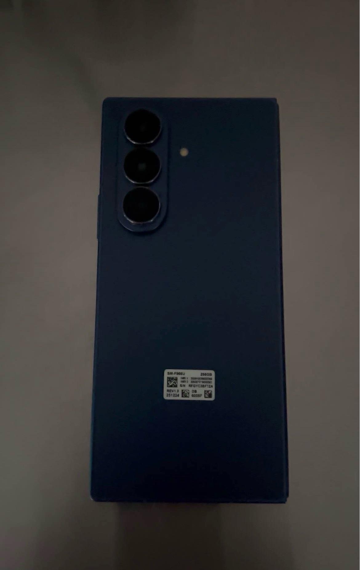 Samsung Galaxy z fold 7 512gb unlocked