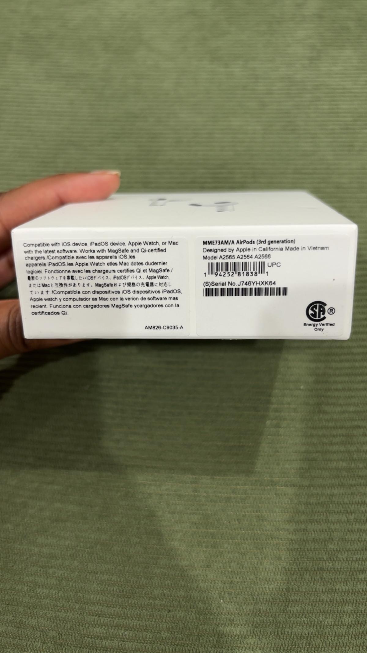 Apple AirPods Gen 3