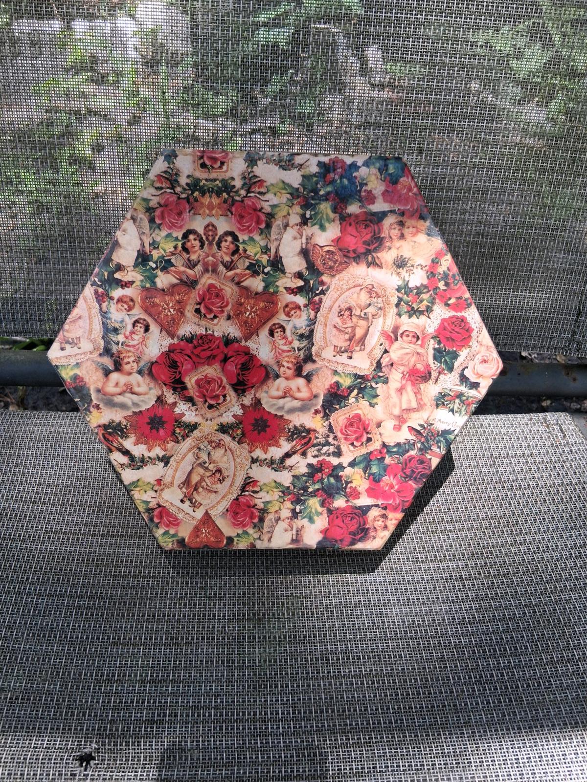 Avon Victorian ornament