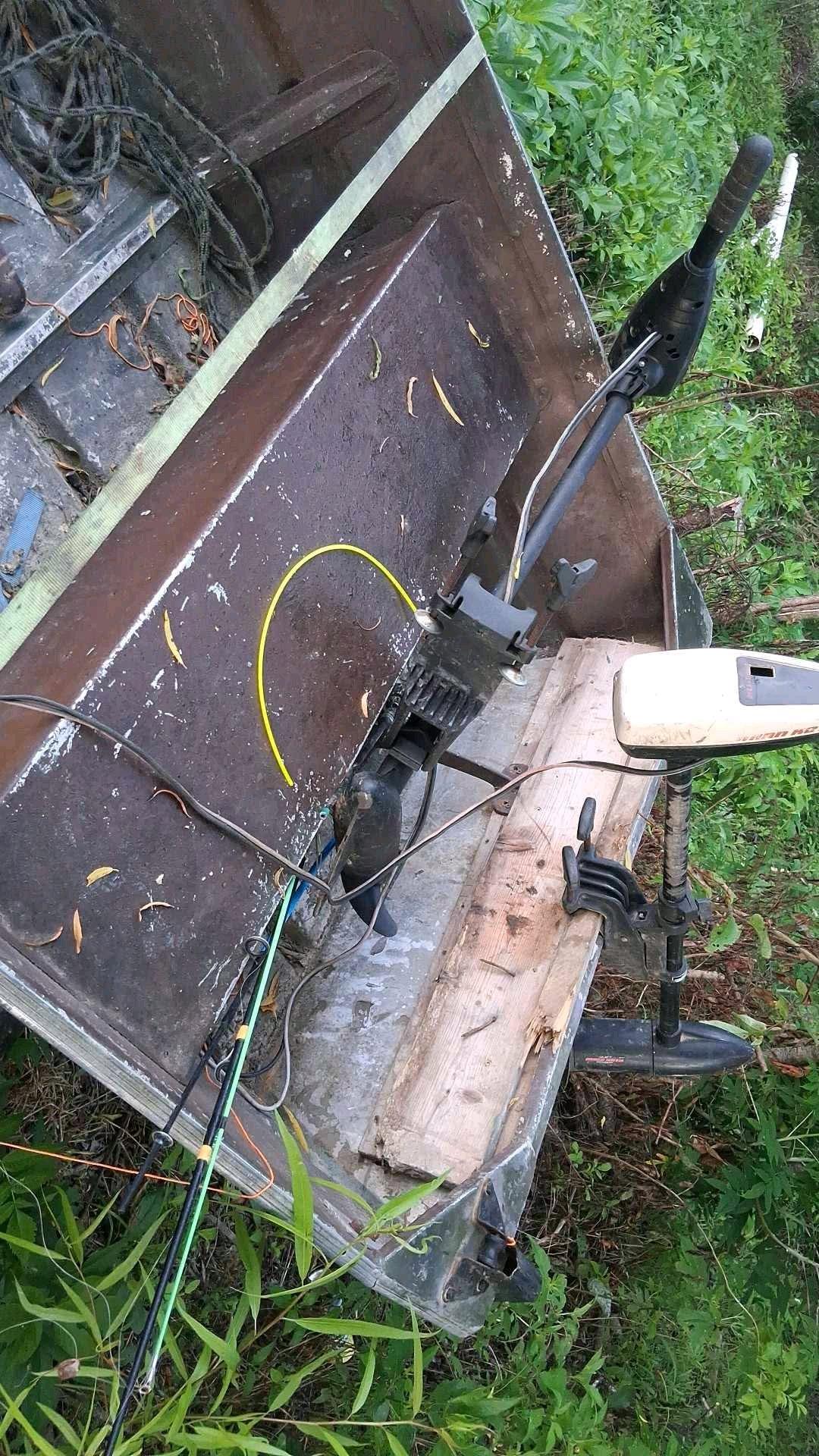 boat 14 ft with trailer