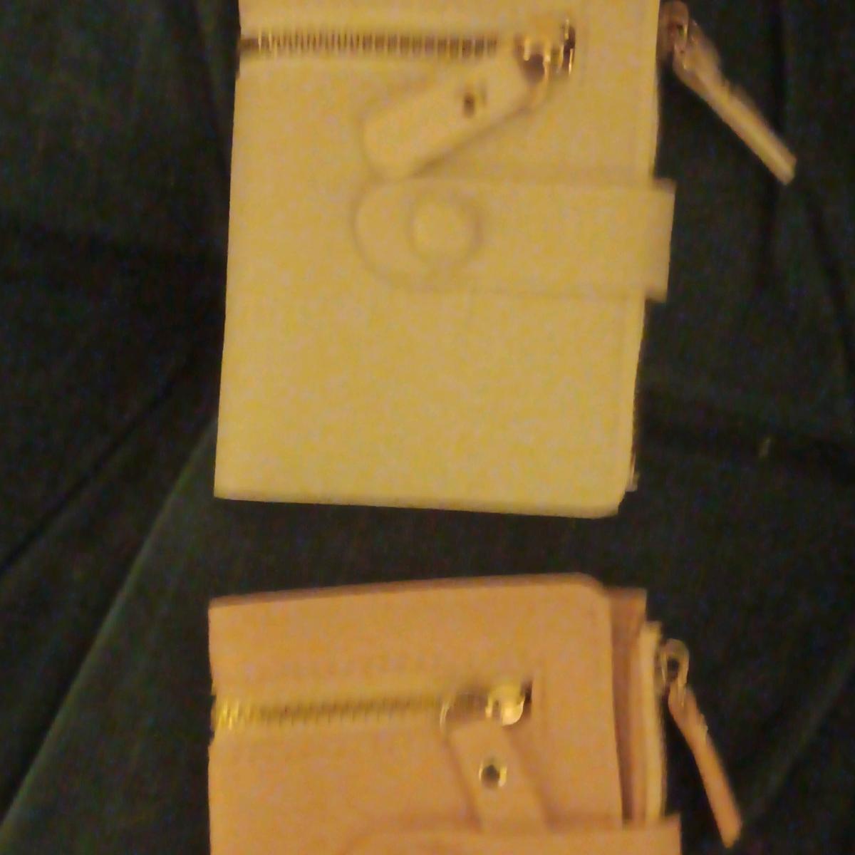 2 womens wallets