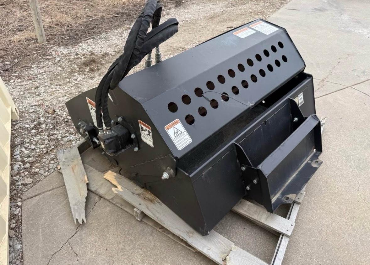 NEW CASE IH LANDSCAPE RAKE FOR MINI SKID STEERSSTANDON TRACK
