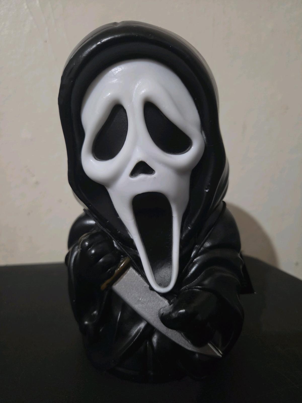 Ghost face light up decor mini lamp