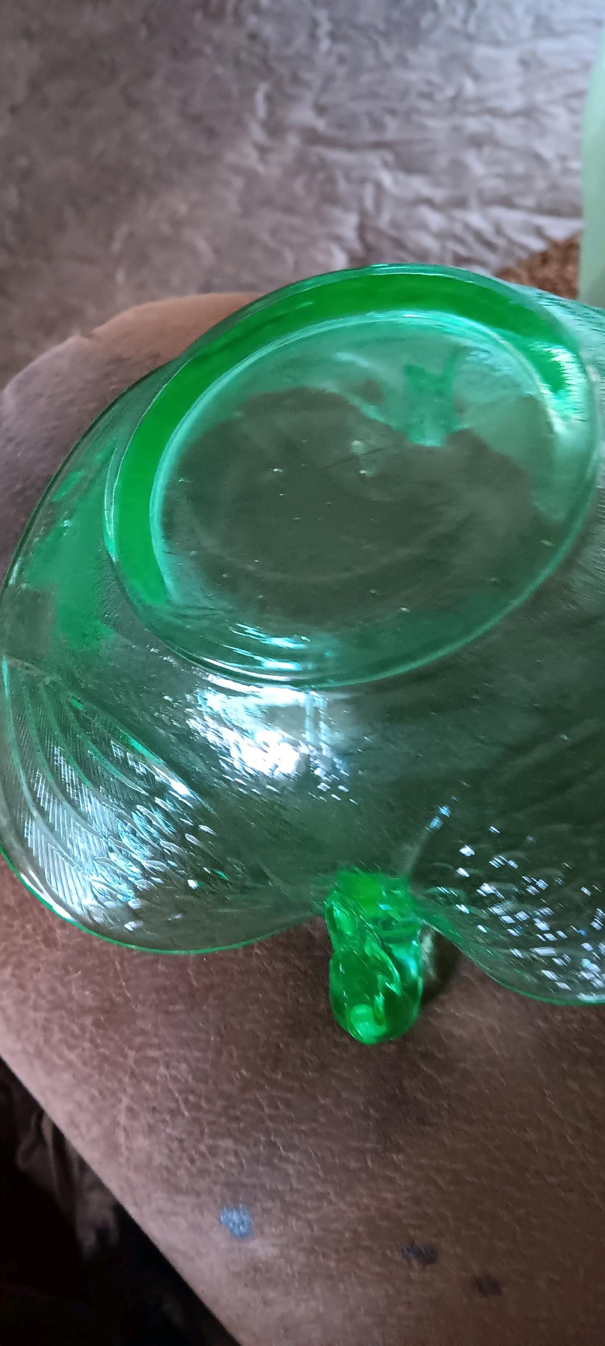 Fenton glass double swan