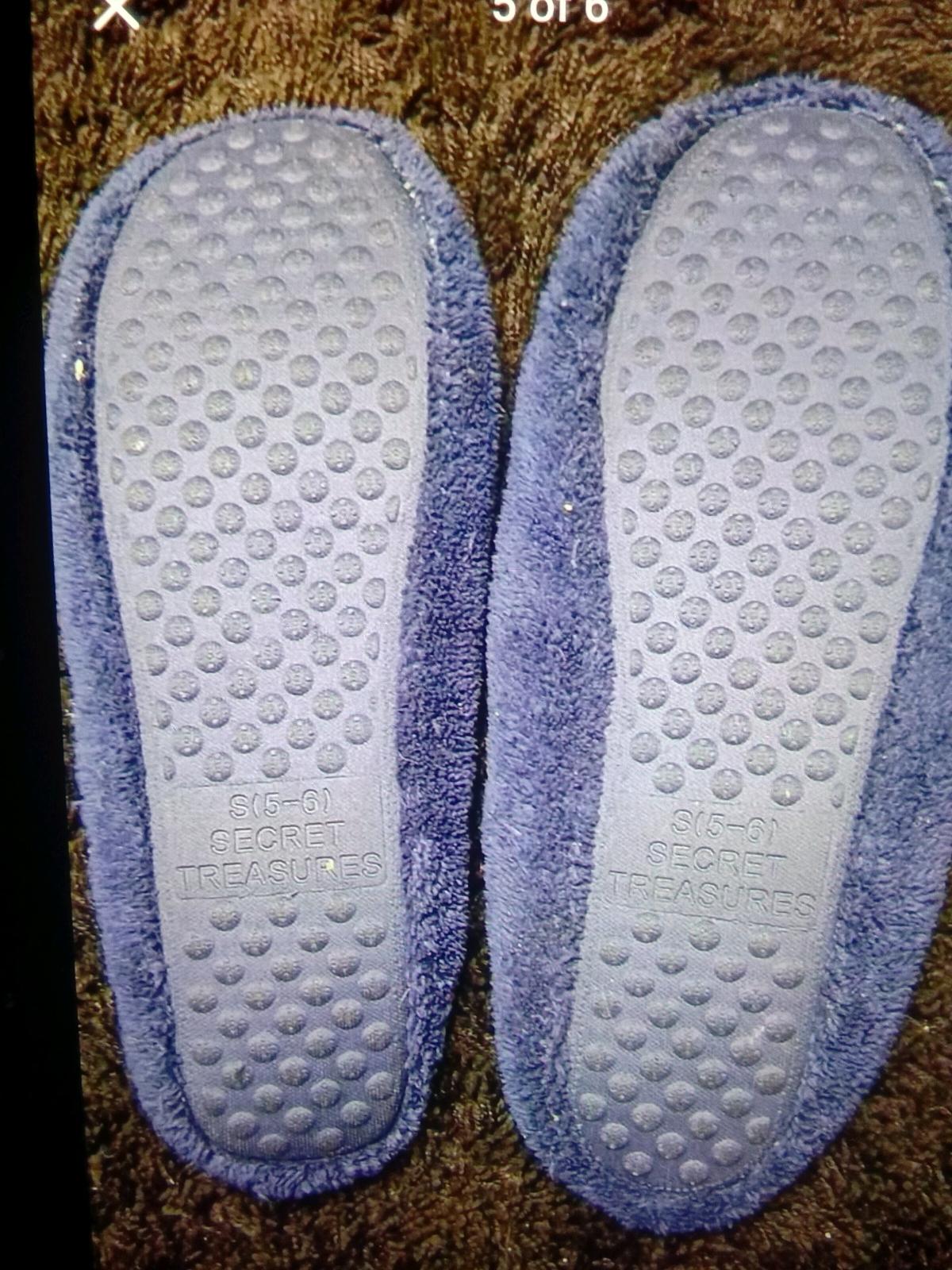 women or children slippers very soft