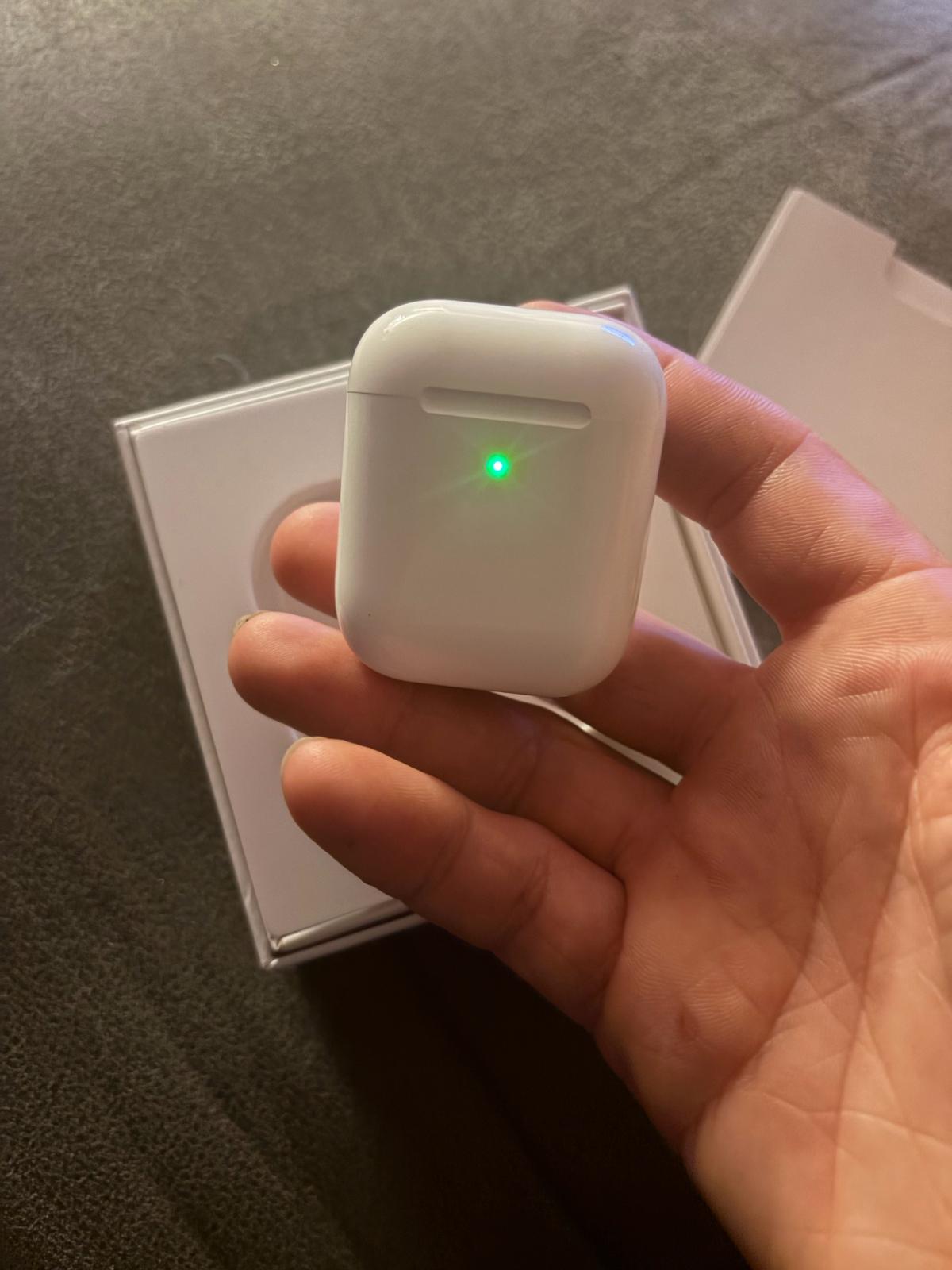 White Wireless Bluetooth Earbuds With Charging Case Included