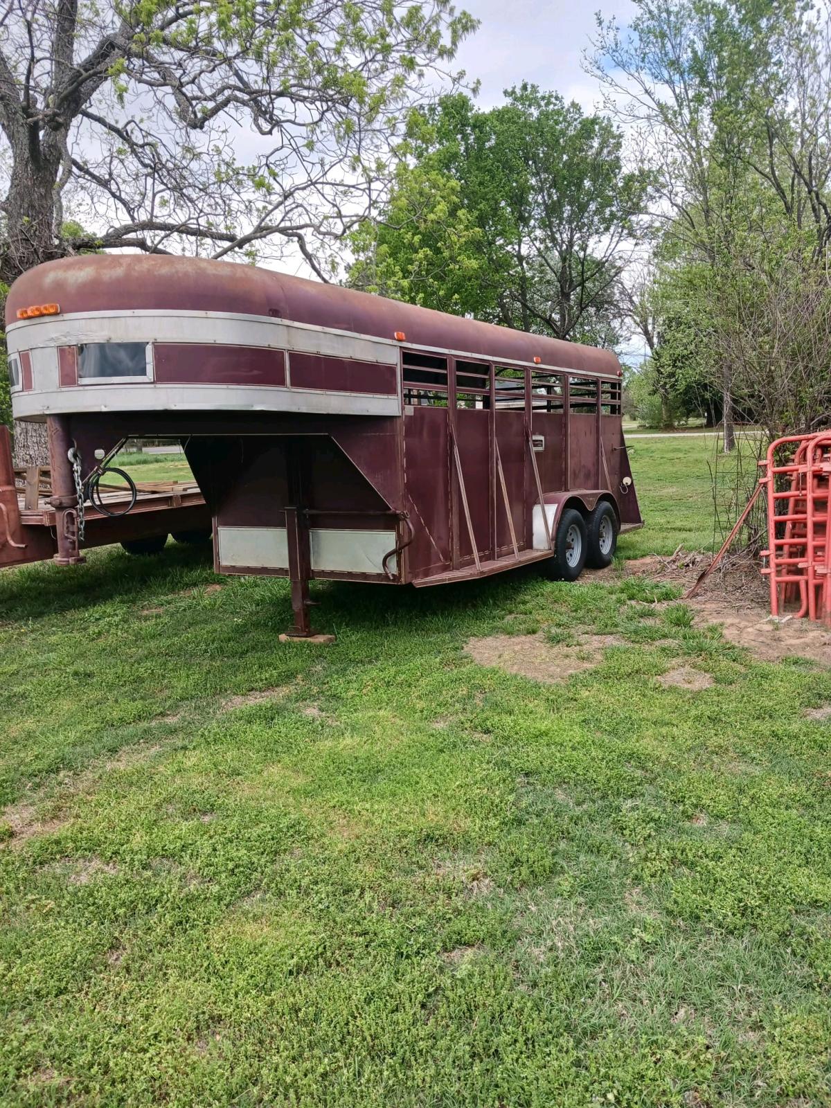 16 Foot Chaparral Livestock Trailer
