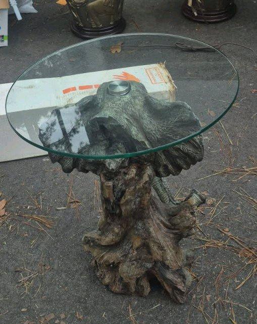 Design Toscano Lord Earl Houghtons elephant head glass top