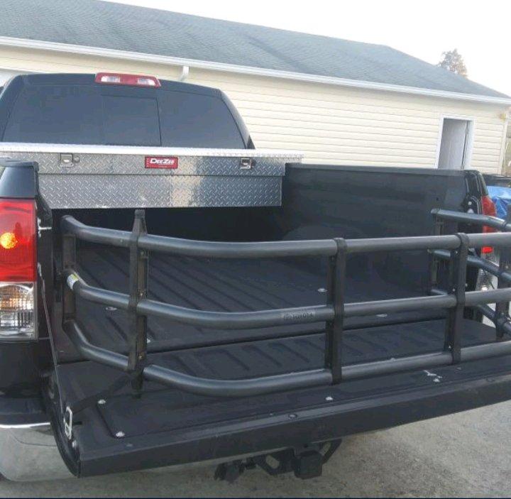 Toyota Tundra bed extender