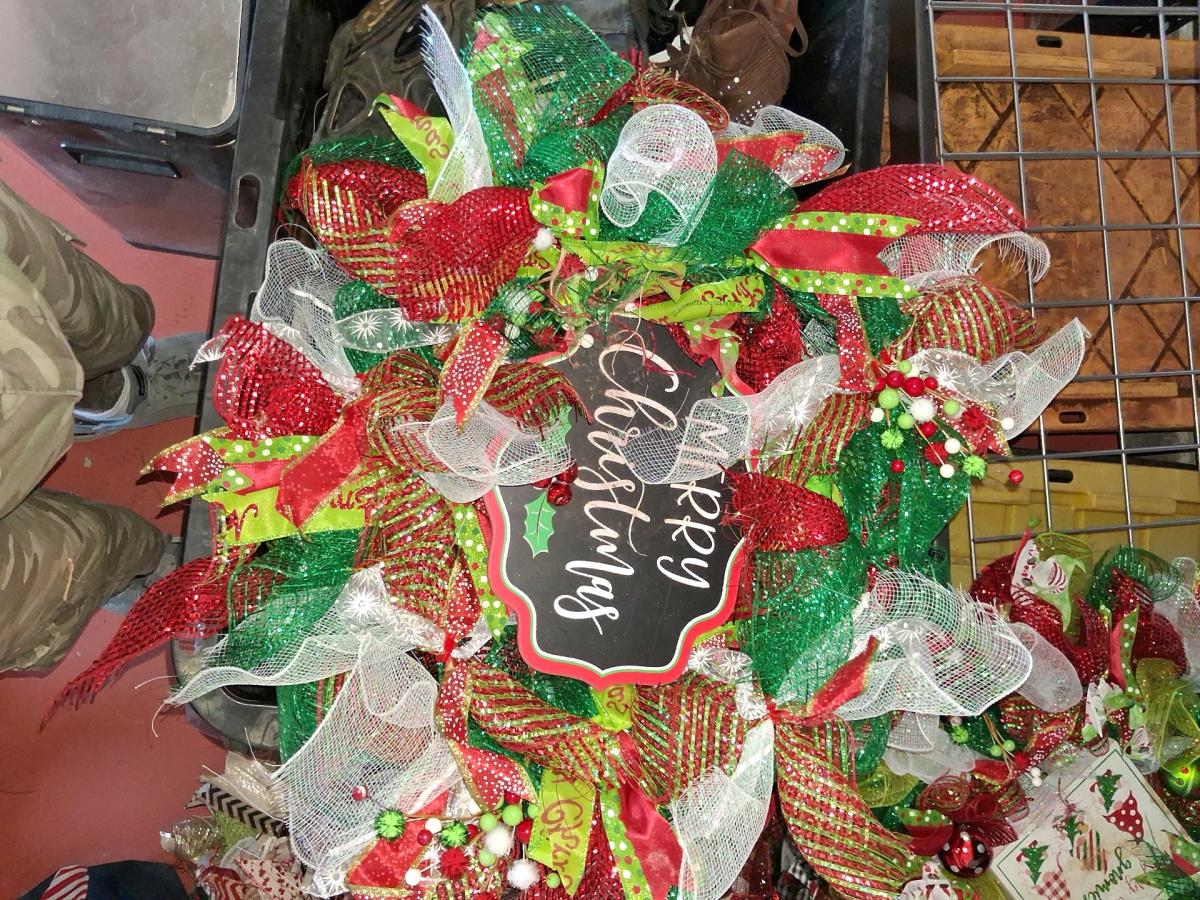 very nice hand made wreaths variety of styles