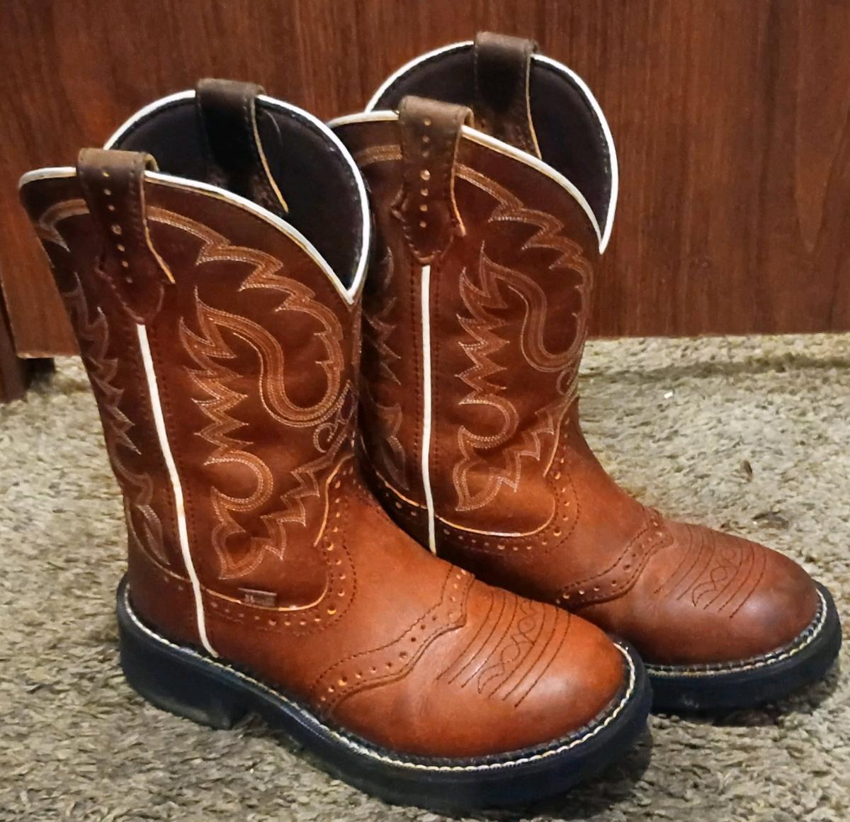 Justin Boots womens size 6