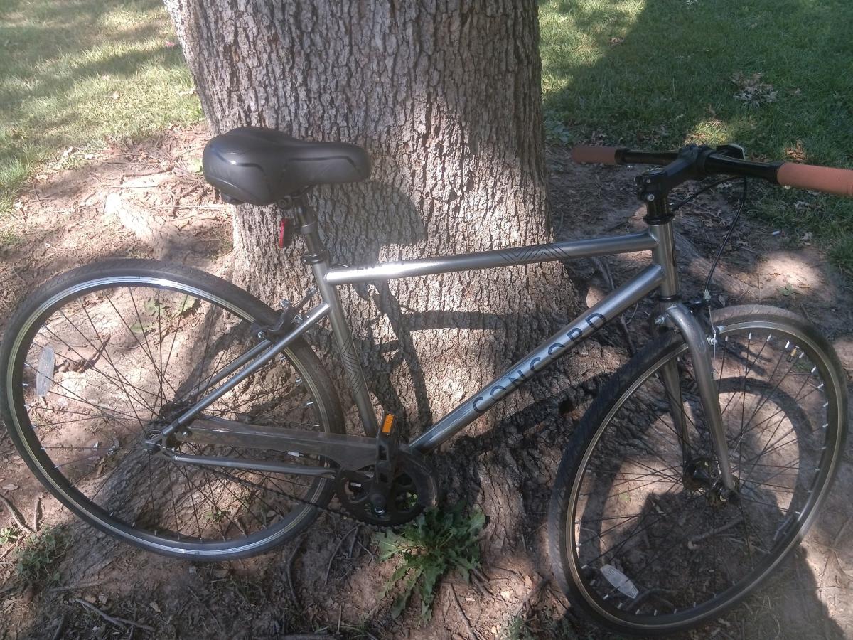 like new 26in mountain bike