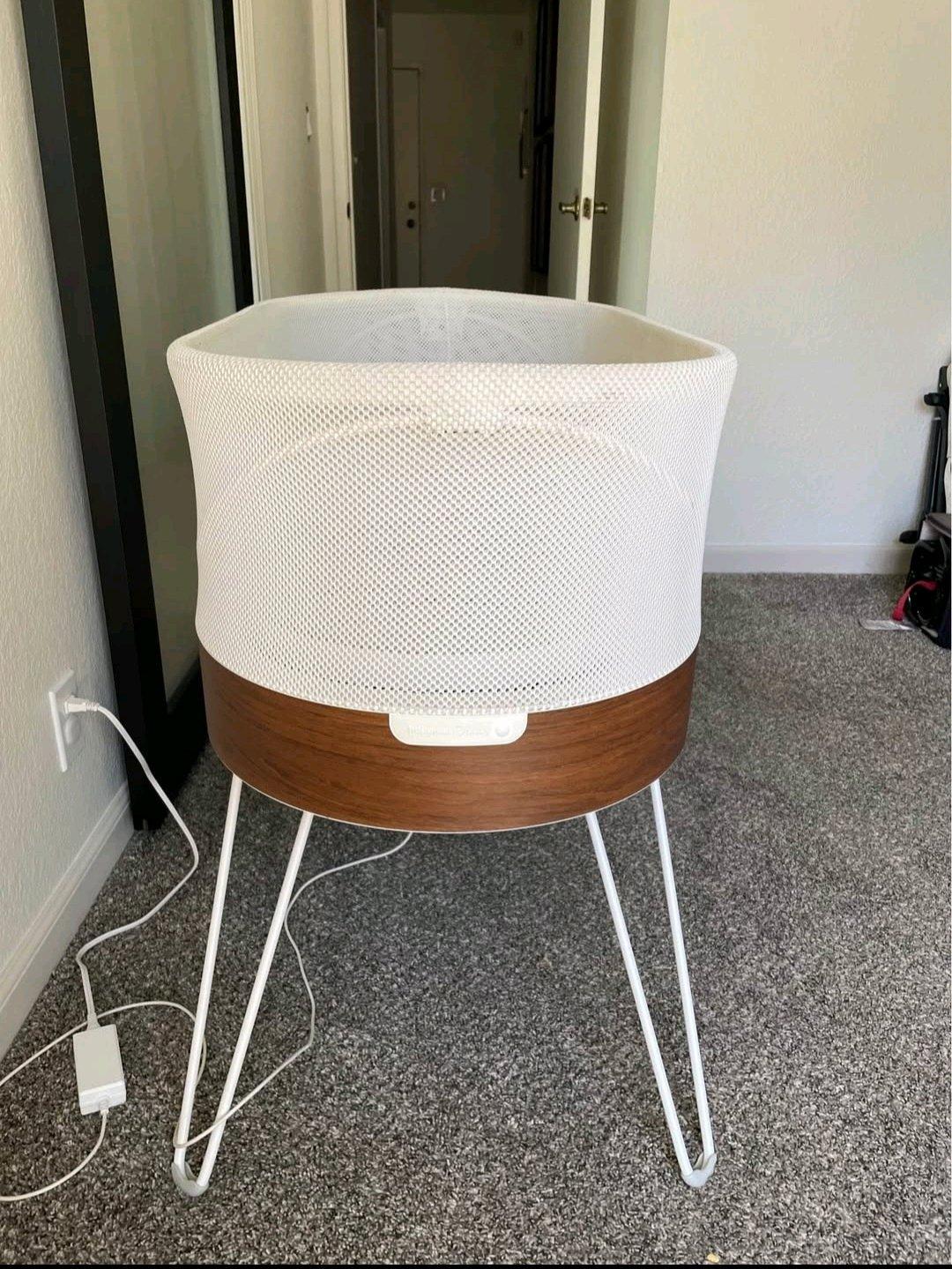 Happiest Baby Snoo Bassinet