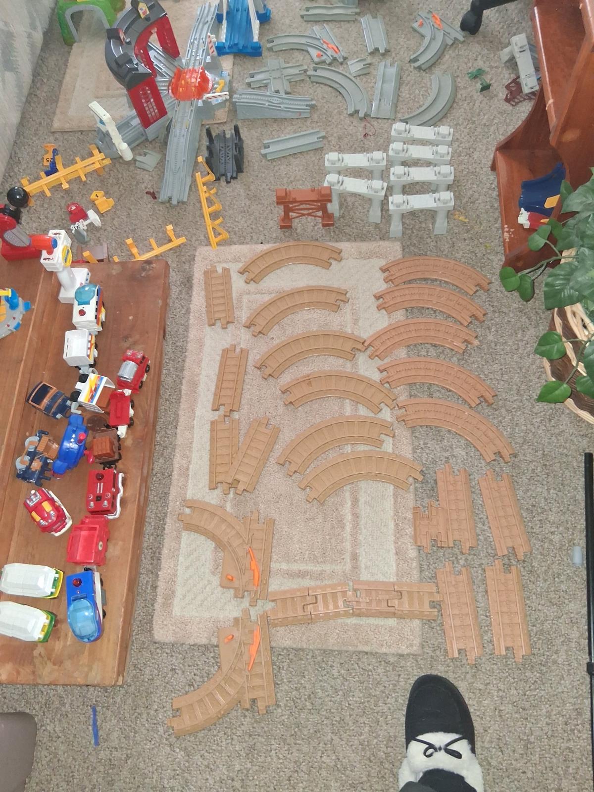 geotrax fisherprice rail and road system megalot