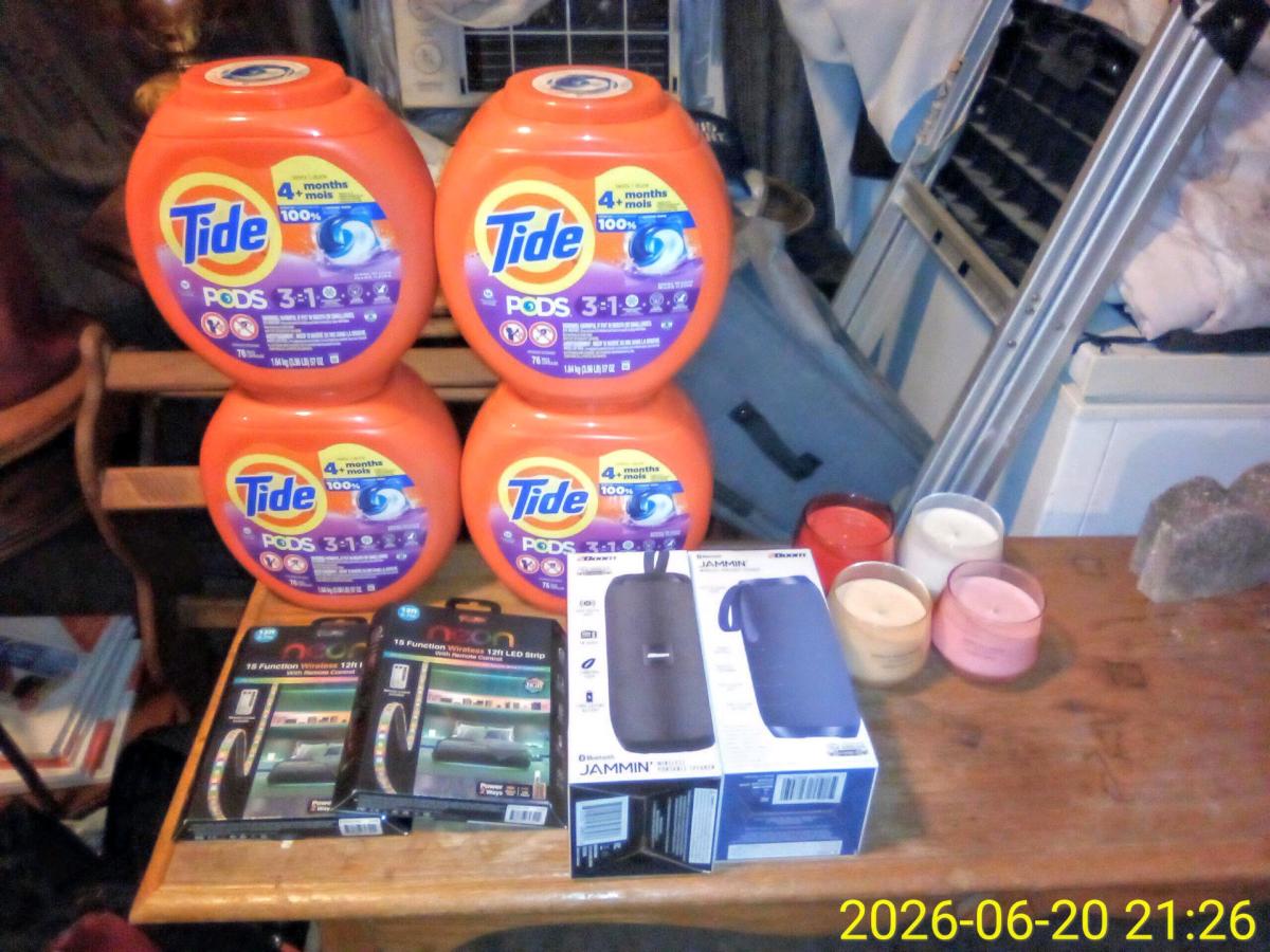 Tide Pods Yankee Candles Bluetooth Speakers LED Lights
