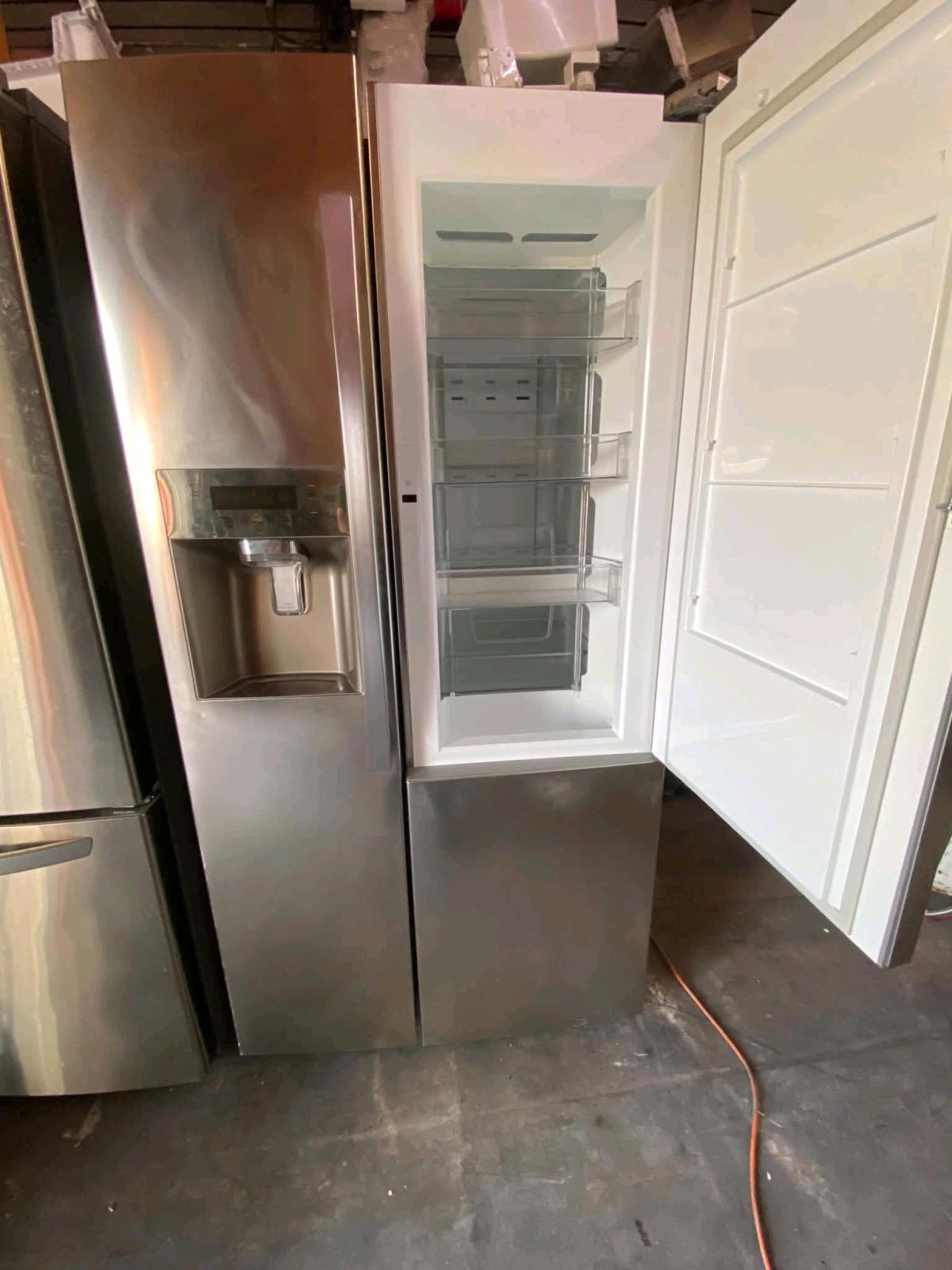 REFRIGERATOR SIDE BY SIDE KENMORE EASY ACCESS