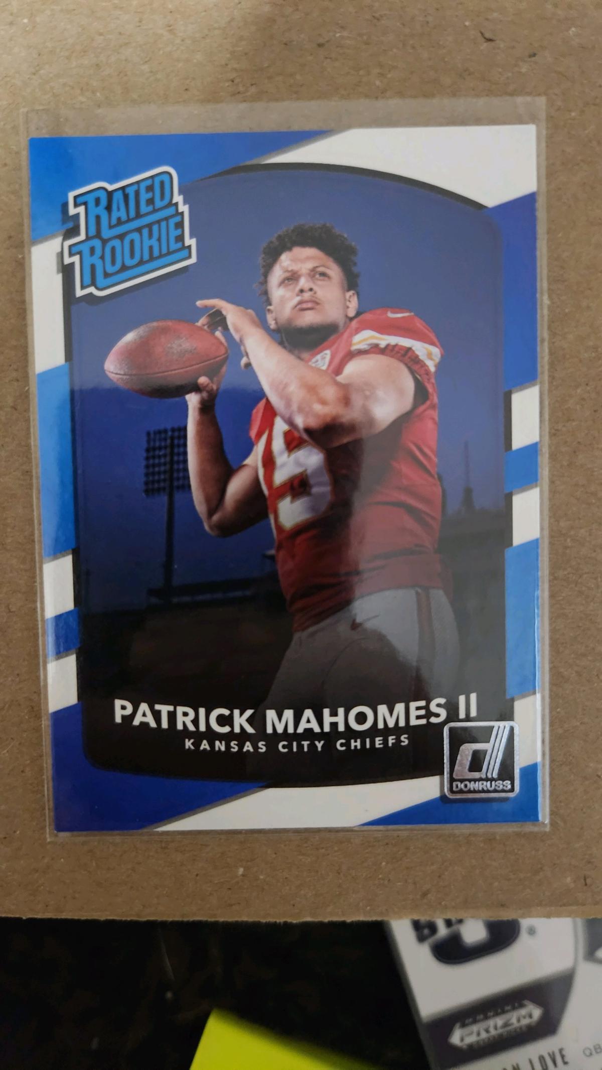 Patrick Mahomes rated rookie card