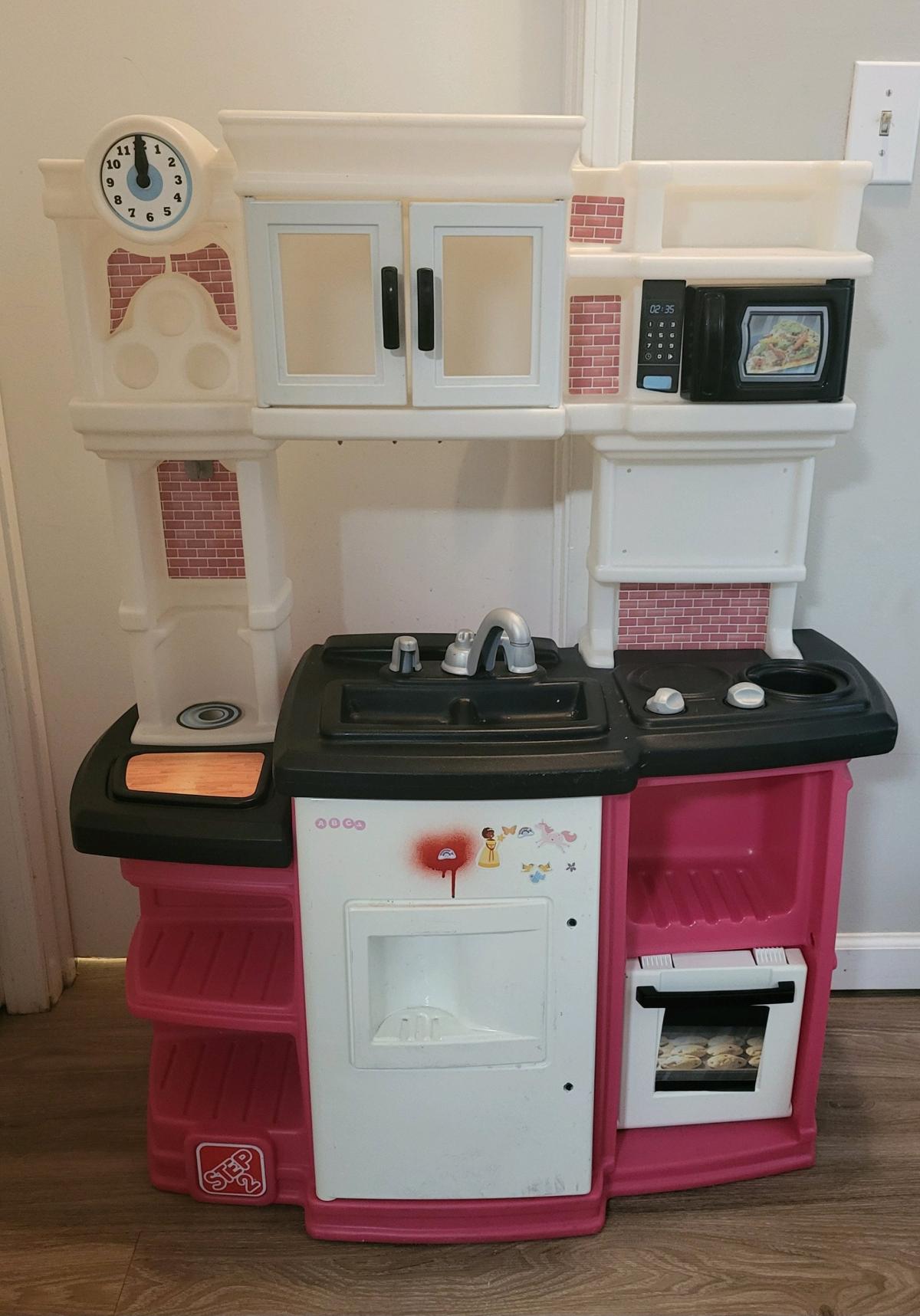 Step 2 Kitchen Toy
