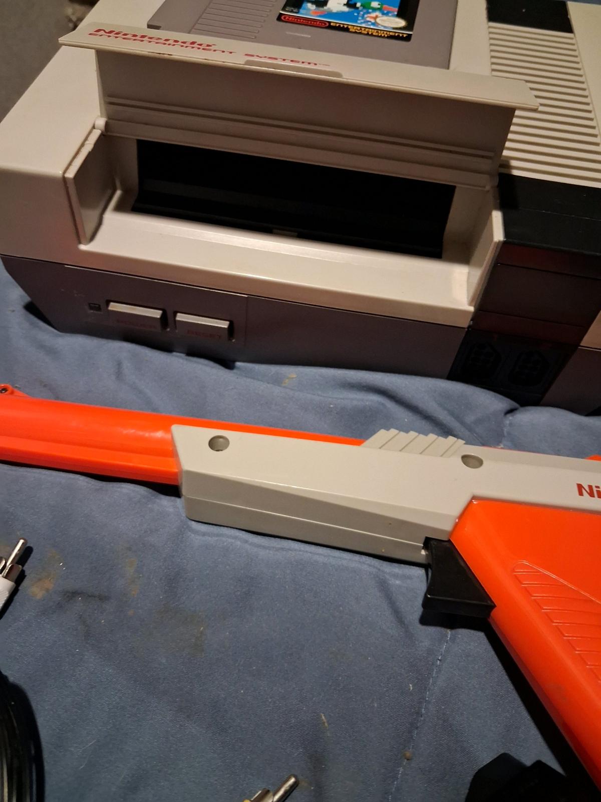 1985 Nintendo nes