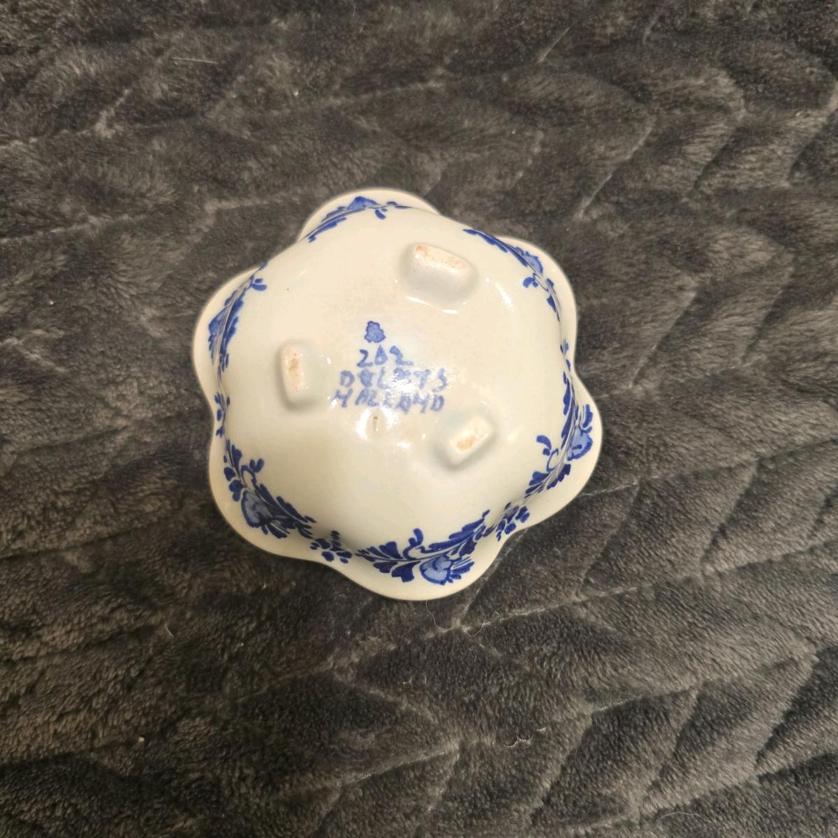 vintage Swedish Delfts Halland porcelain footed ashtray