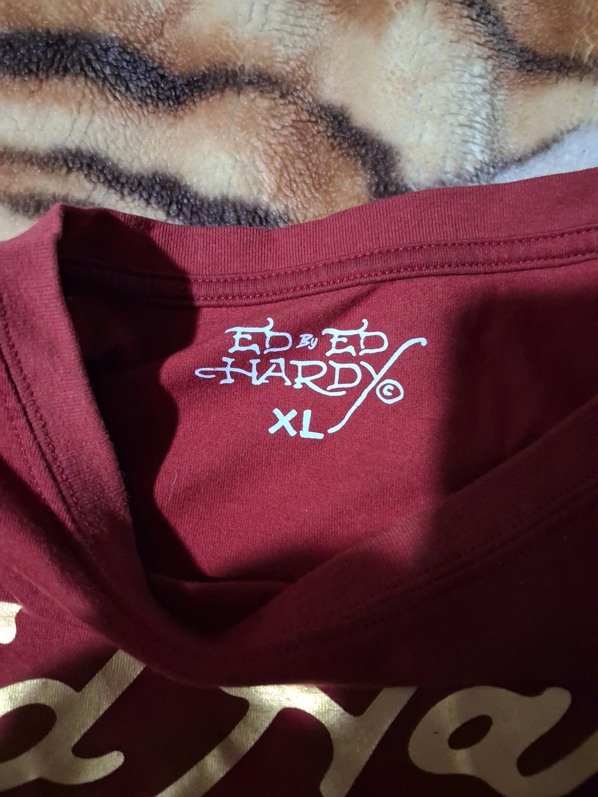 Ed Hardy t shirt x large