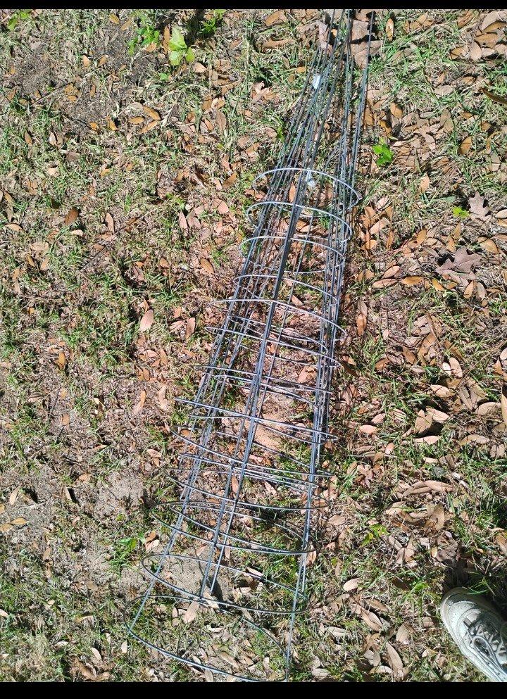 6 New Tomato Gardening Stand Up Cages