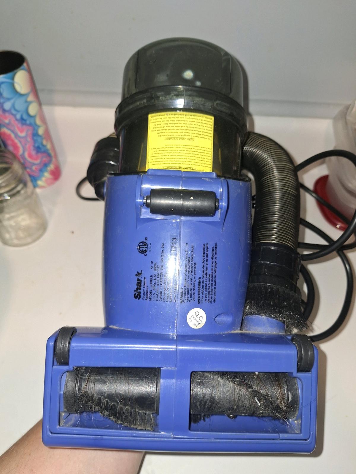Shark Bagless Cyclonic Hand Vac V15Z with Long Cord