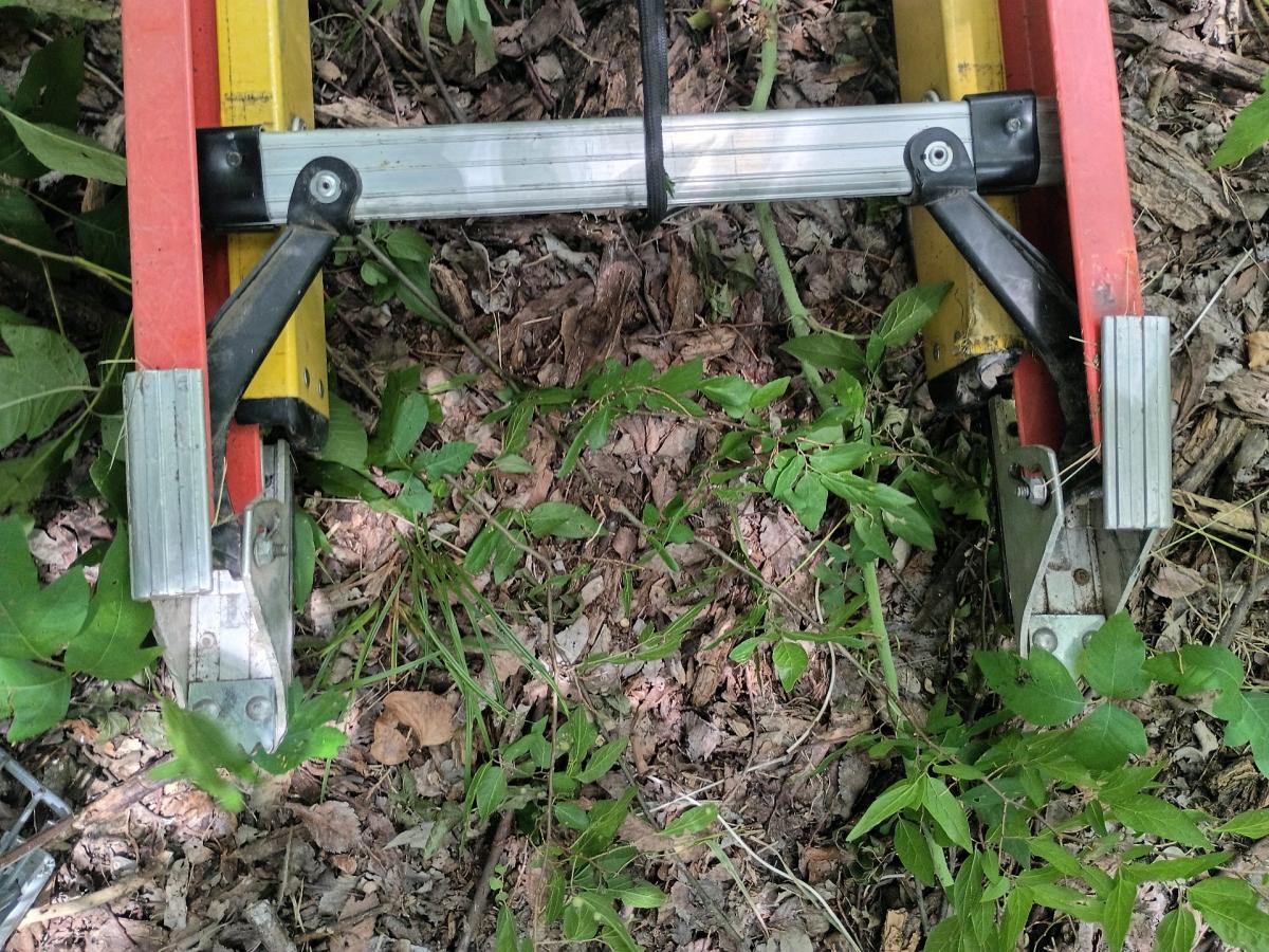 Werner GlideSafe 28 ft 300lb Fiberglass Extension Ladder