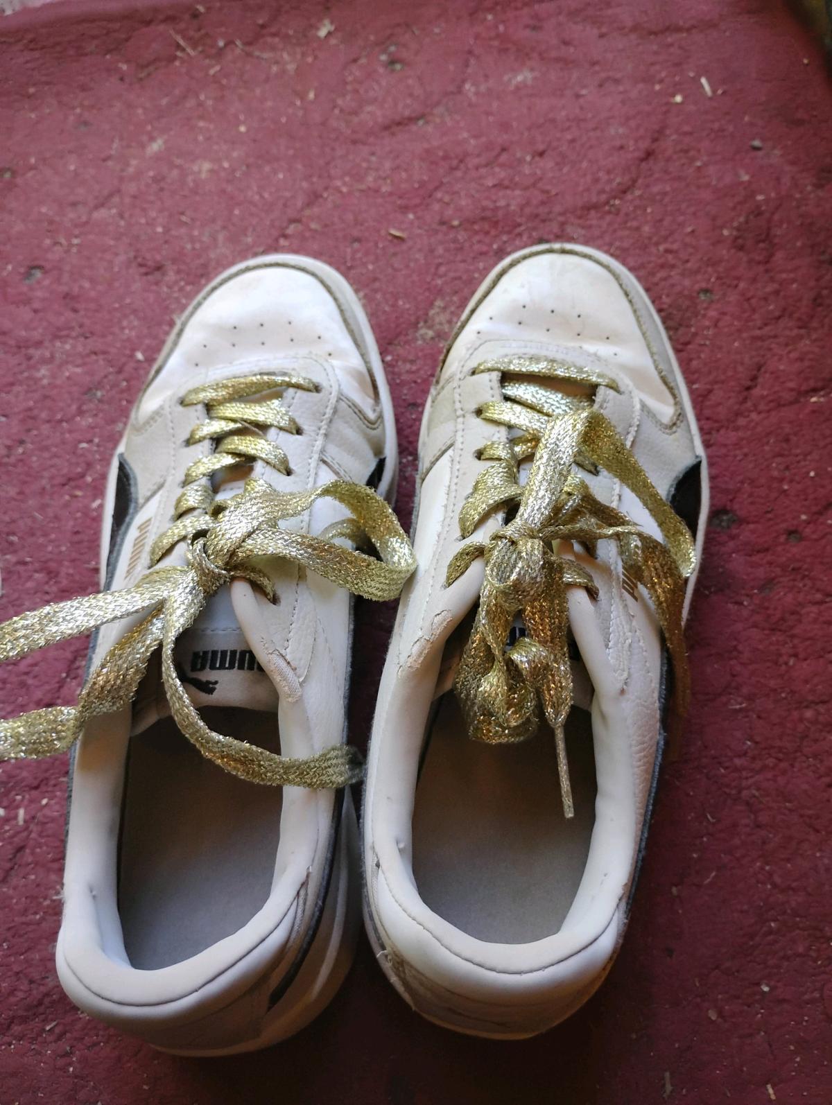 A Nice Pair of White Girls Pumas