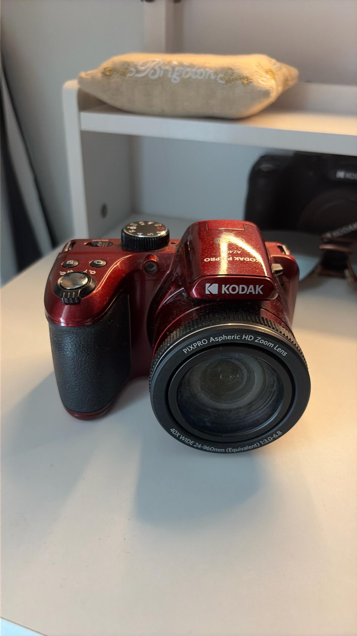 Kodak pixpro  color red