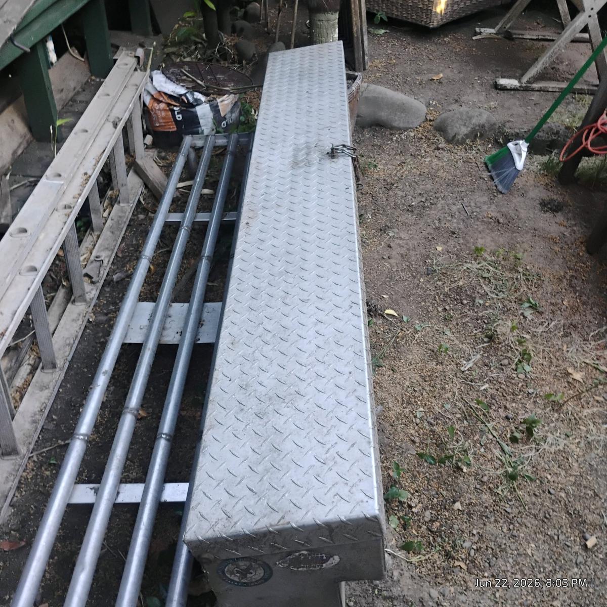 diamondtread aluminum truck tool box