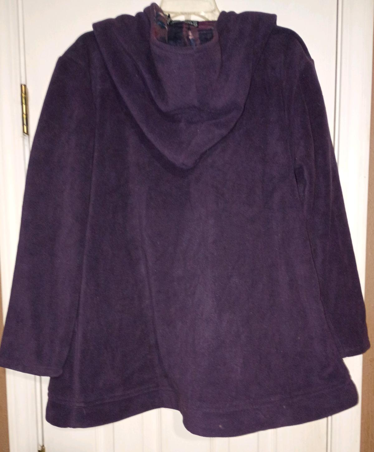 Beautiful Greater Good heavy coat Size 2X