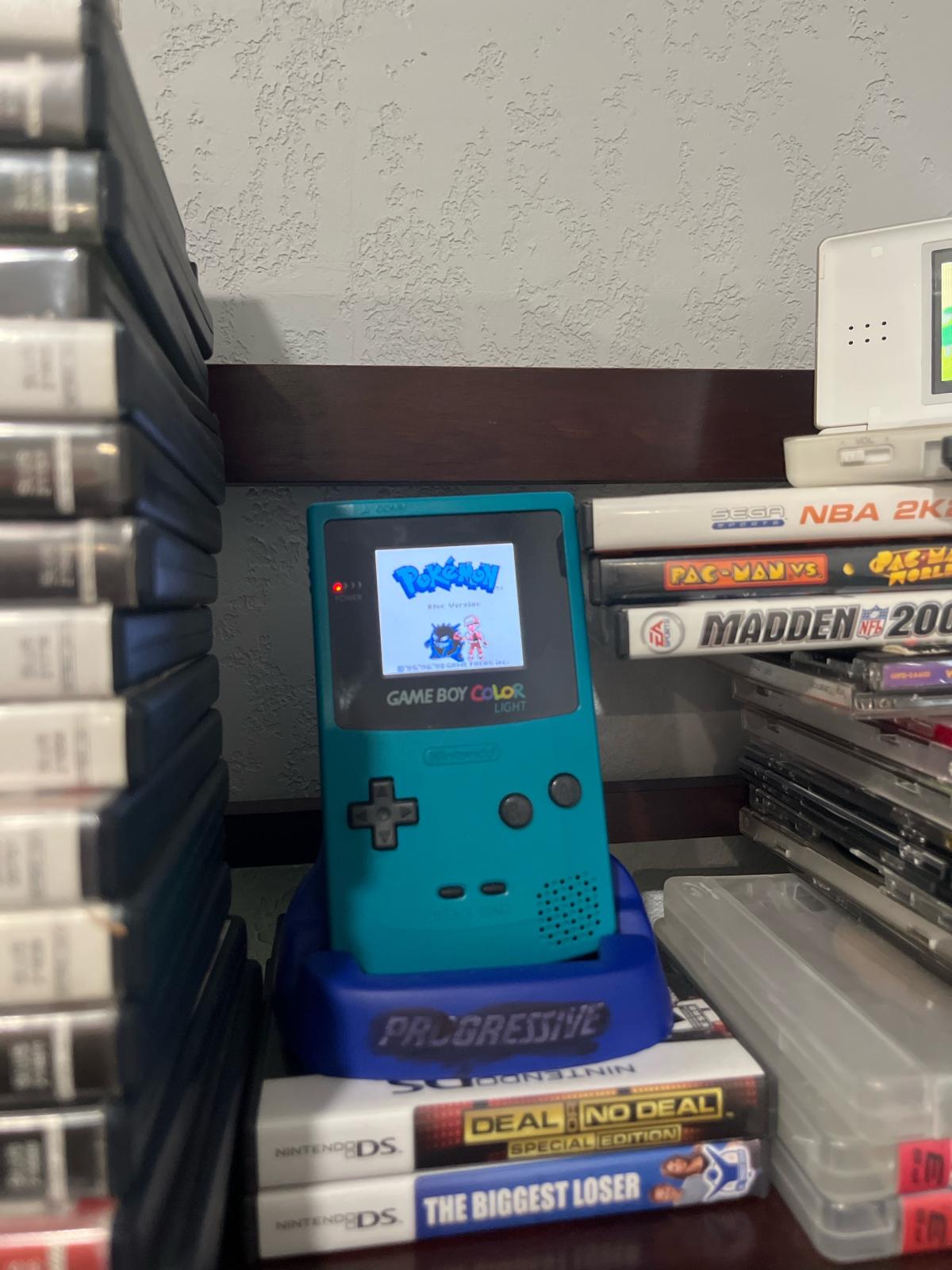 Gameboy color teal blue tested and working