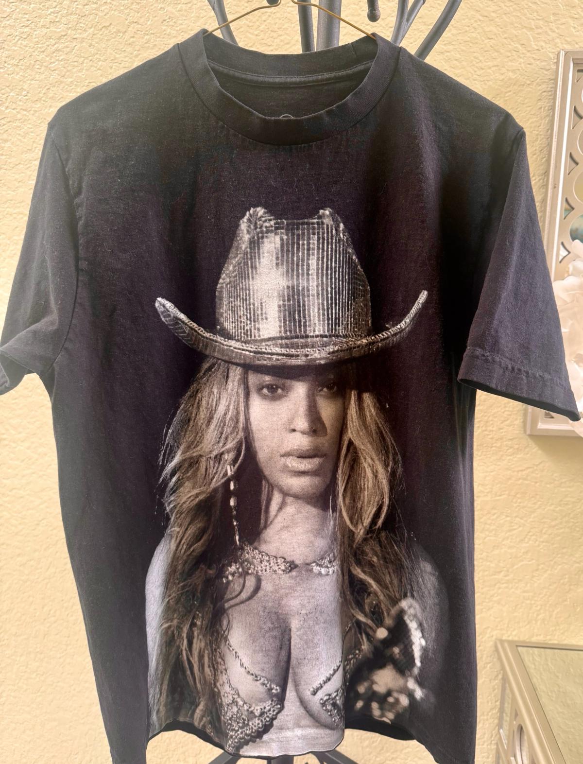 Beyonc Renaissance World Tour RWT2023 Black Graphic TShirt S