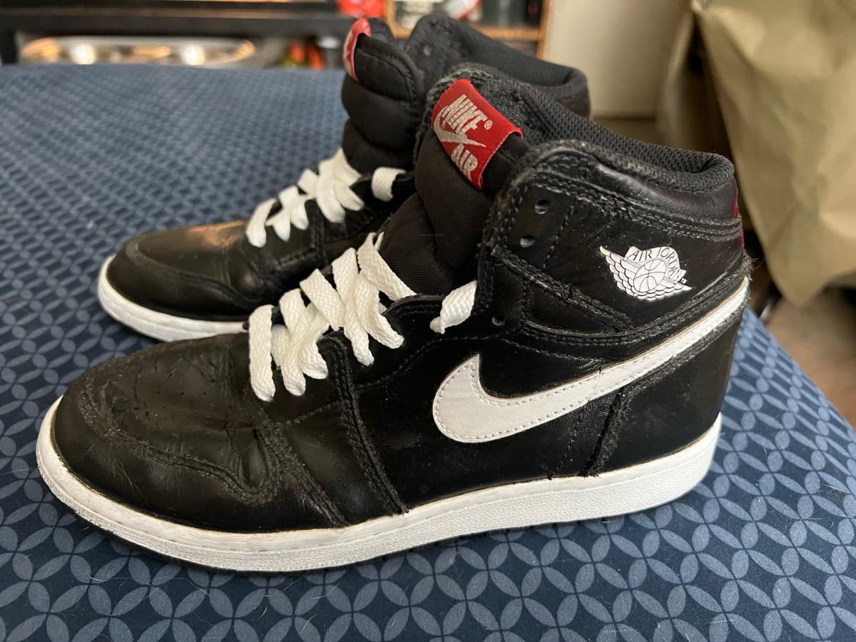 Air Jordan 1s Retro Ying Yang  Size 4