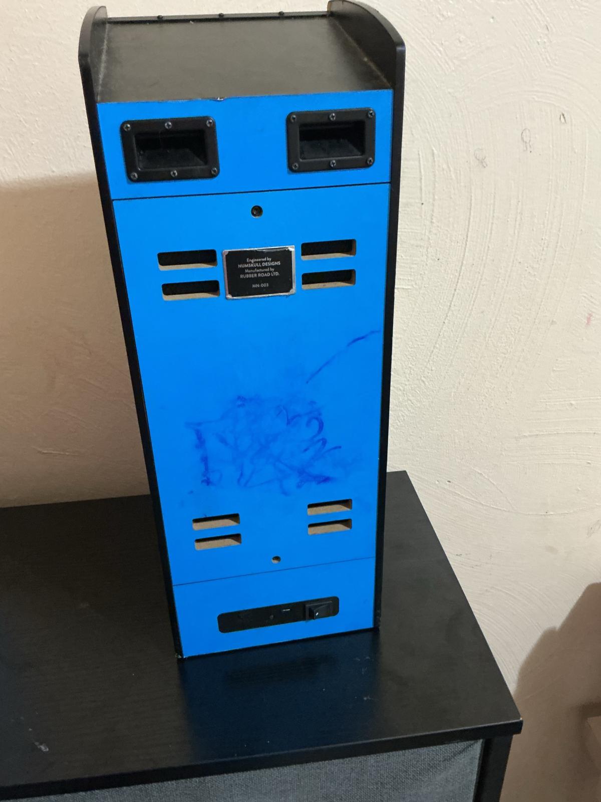 ms pack man with 1 small dent really fun for kids and adults