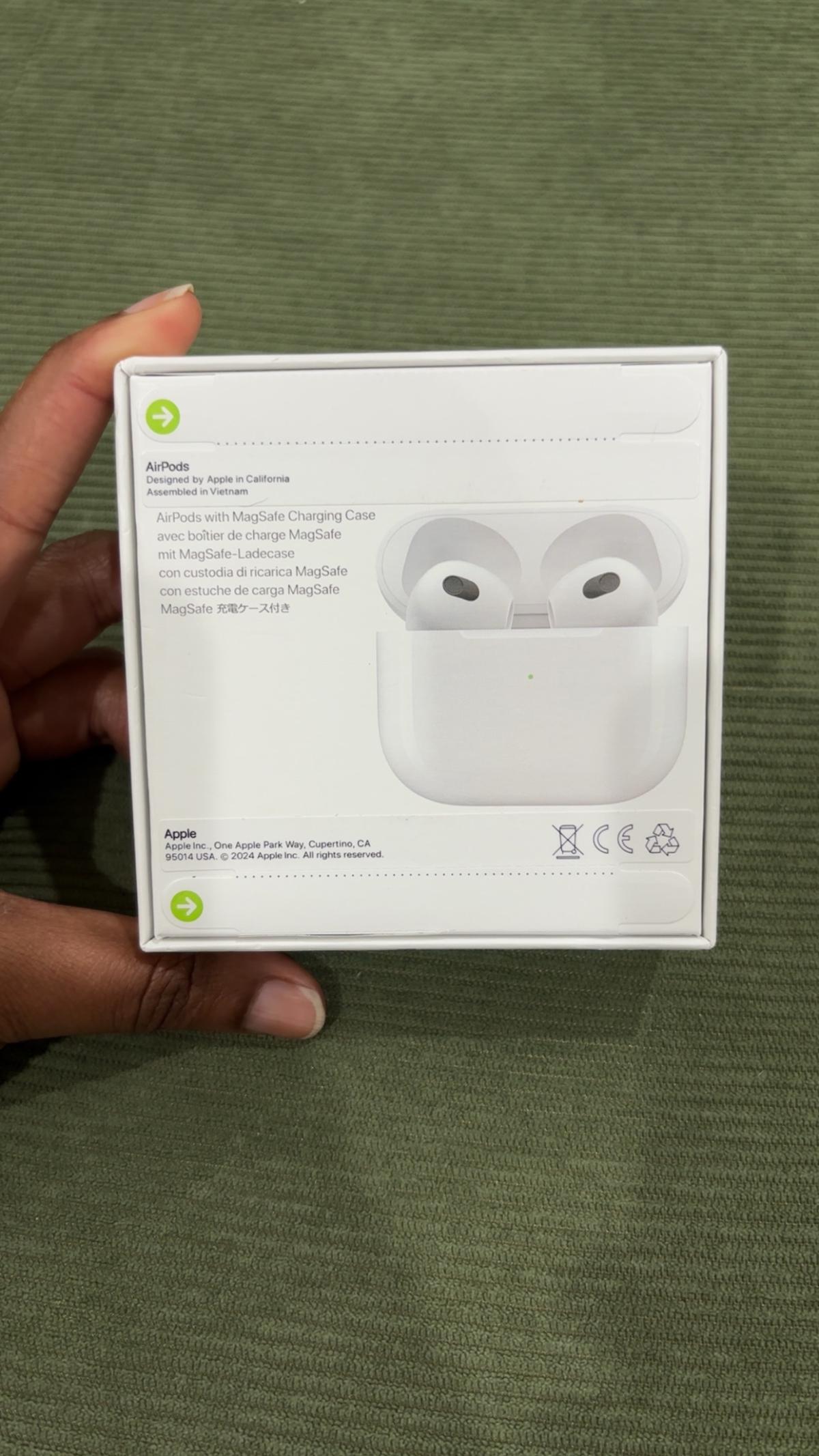 Apple AirPods Gen 3
