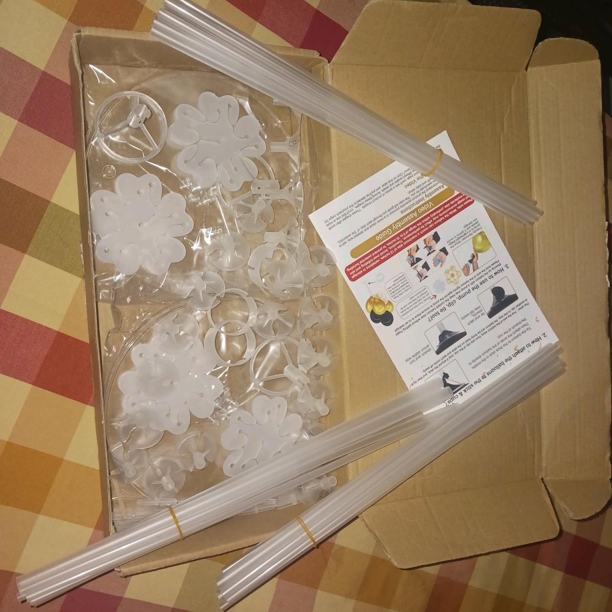 4 Sets of Balloon Stands