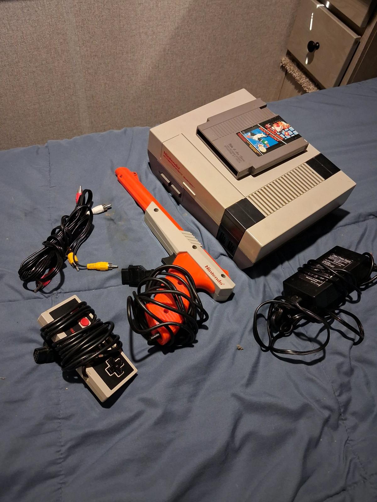 1985 Nintendo nes