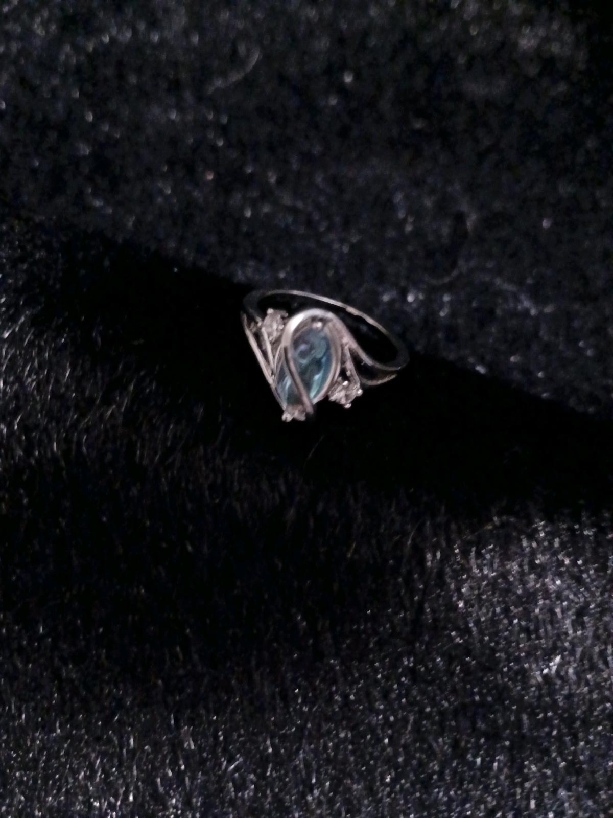opal ring sz9