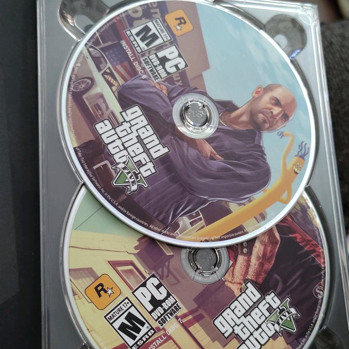 Grand Theft Auto V PC DVDROM Install Disc Set w Case  Rockst