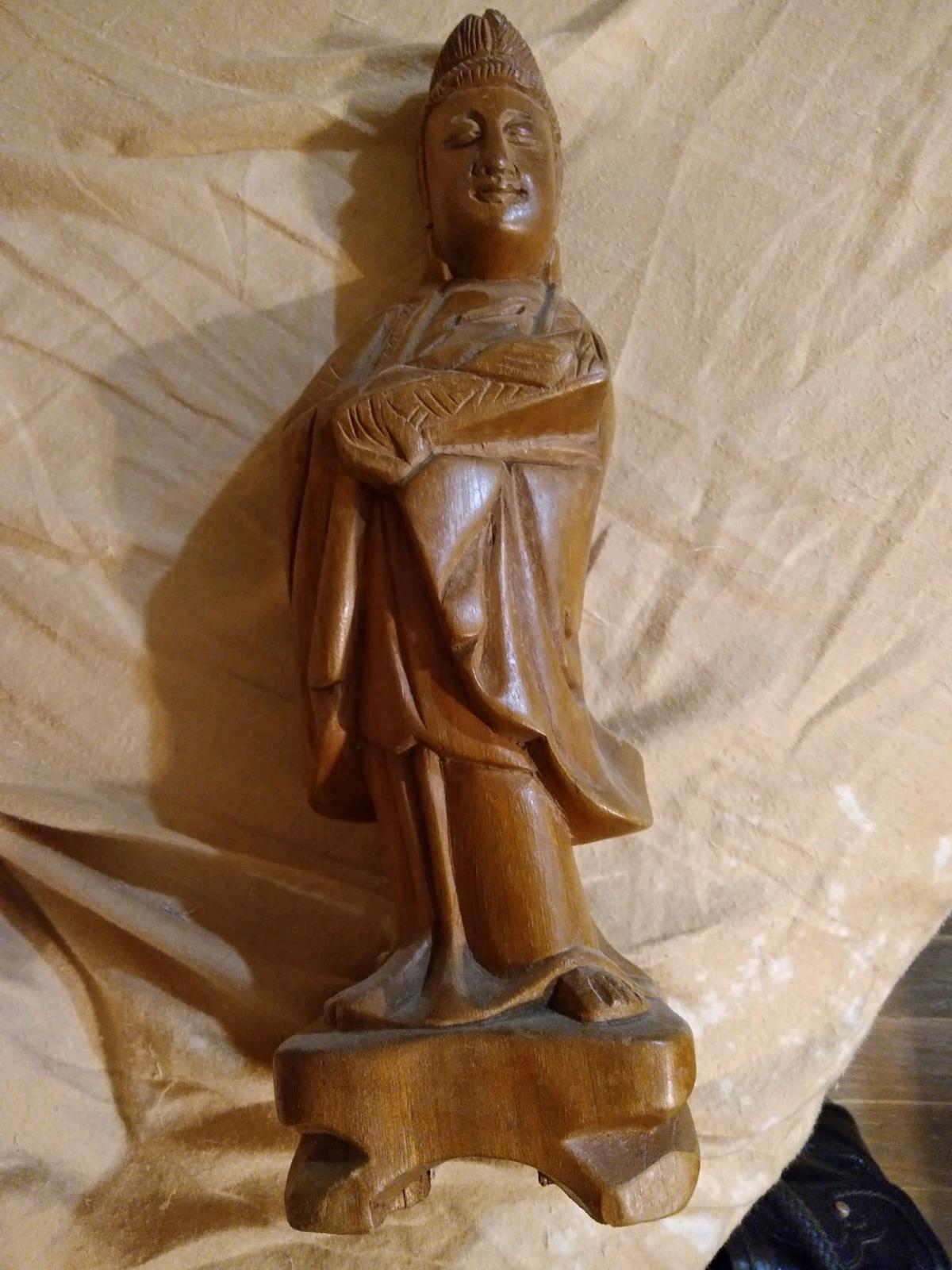 vintage handcarved figurines SET