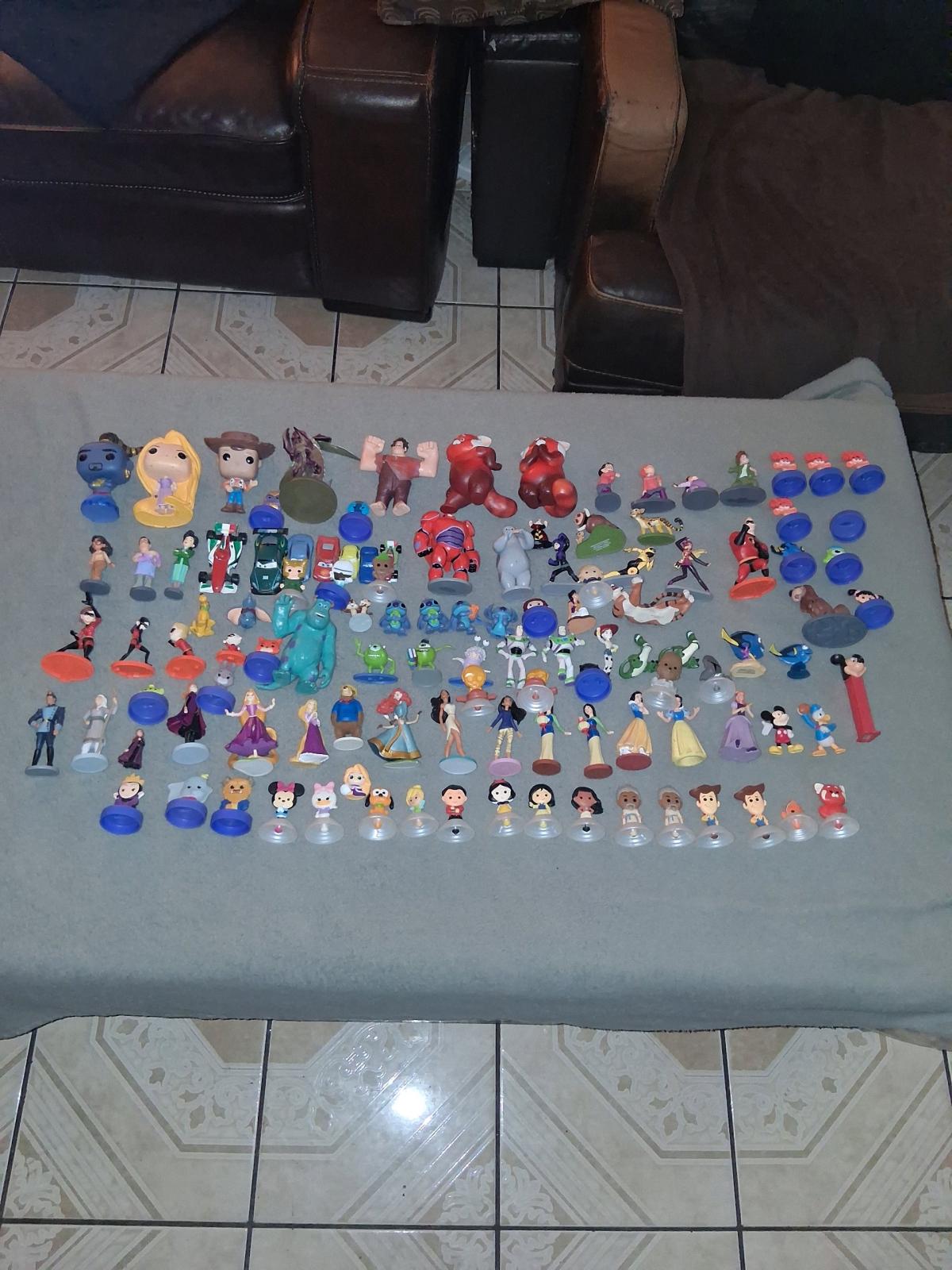 Lot Of 114 Disney Figures Funko Pop And PEZ