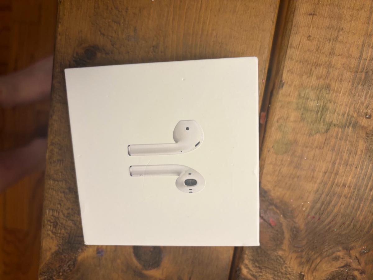 White Wireless Bluetooth Earbuds With Charging Case Included