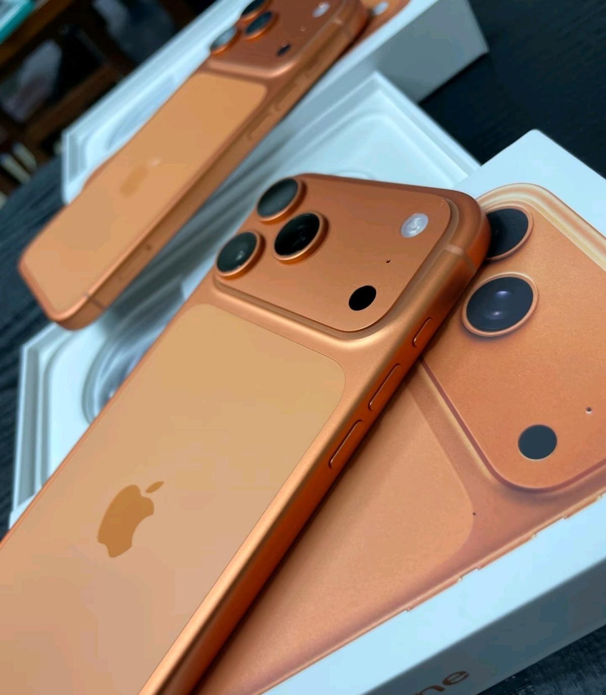 iPhone 17 Pro Max Orange Titanium  Potencia Estilo y Exclusi