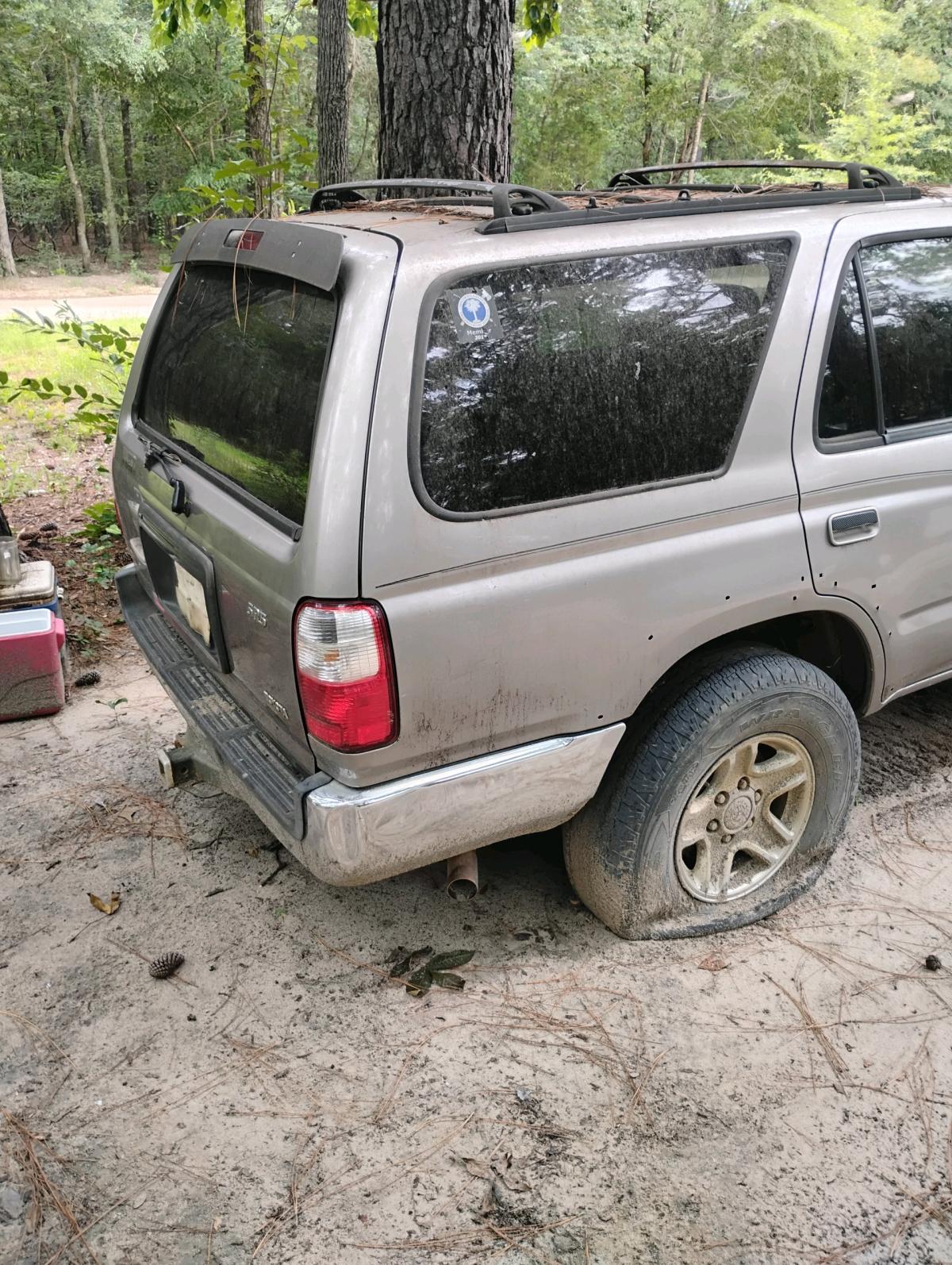 A 2001 Toyota 4 Runner SR5 Tow Package