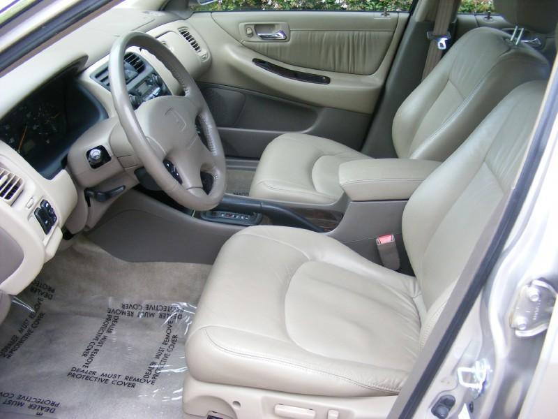 For Sale: 1998 Honda Accord EX  Reliable & Well-Maintaine