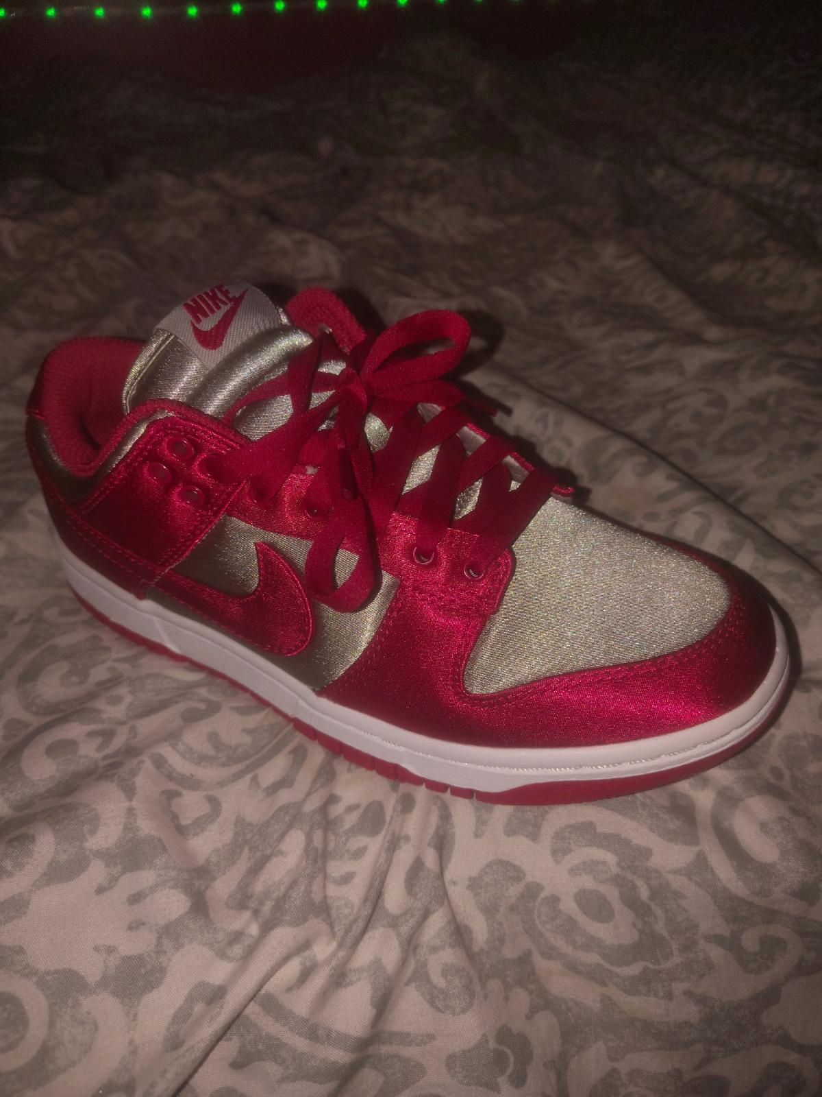 New Nike shoes Mens