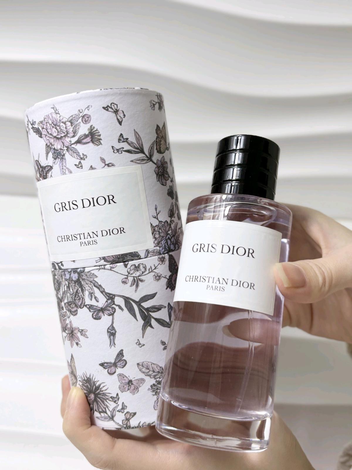 Perfume para Dama Gris Dior  Dior