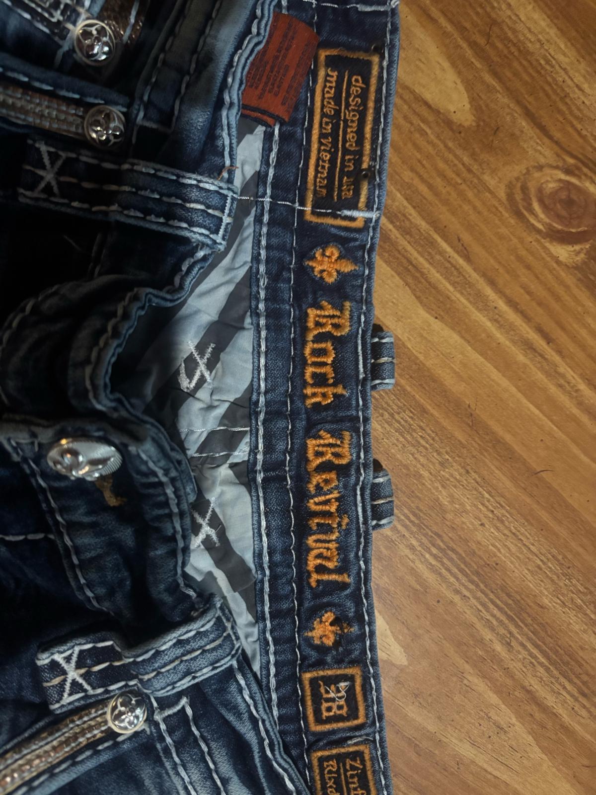 rock rival jeans size 38 distressed look faded denim